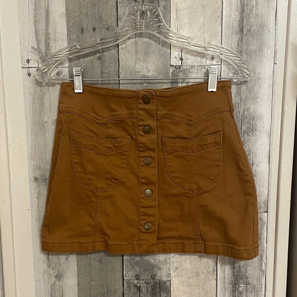 F21 TAN SKIRT